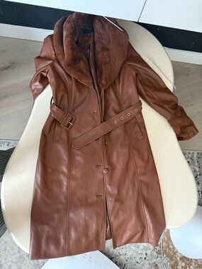House of Horllow Women's Brown Faux Leather Coat with Fur Collar